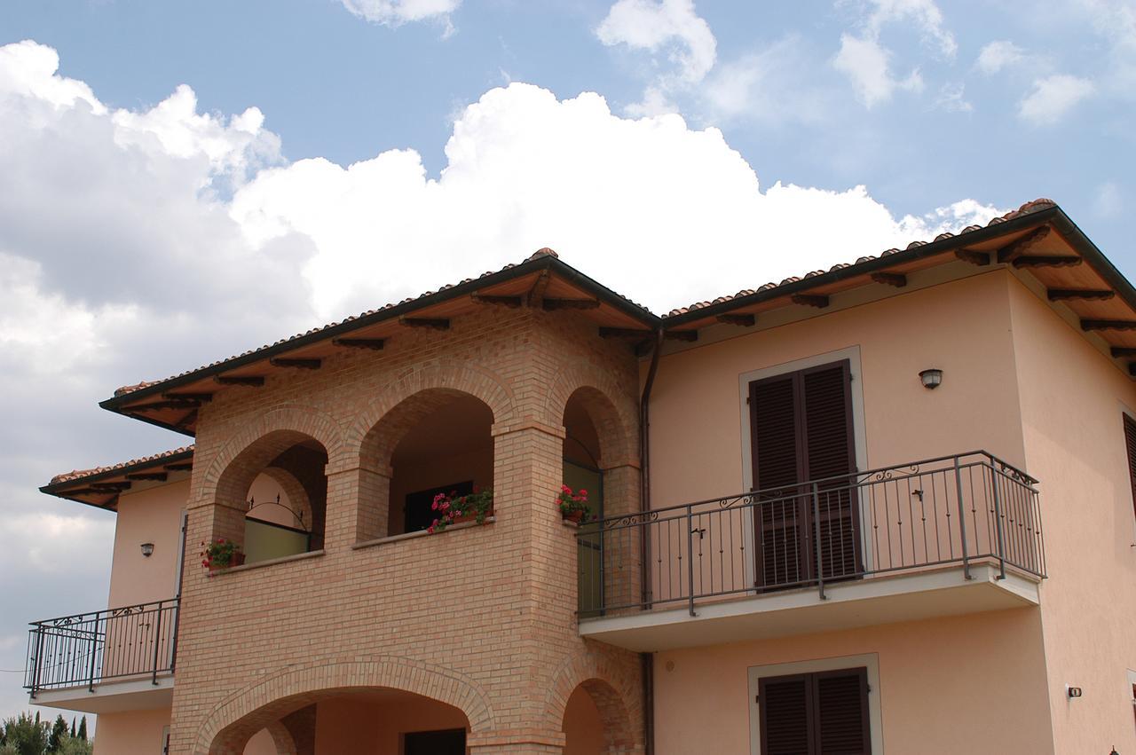 B&B Il Girasole - Rooms & House In Country - 1500 Meters From The City Montepulciano Ngoại thất bức ảnh